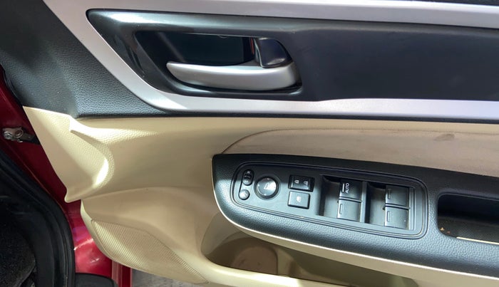 2023 Honda Amaze 1.2L I-VTEC VX, Petrol, Manual, 32,831 km, Driver Side Door Panels Control