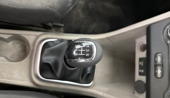 2017 Tata Tiago XZ PETROL, Petrol, Manual, 50,875 km, Gear Lever