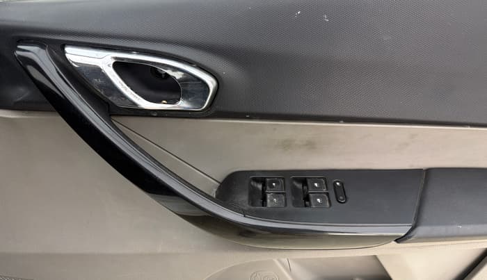 2017 Tata Tiago XZ PETROL, Petrol, Manual, 50,875 km, Driver Side Door Panels Control