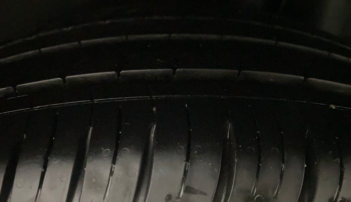 2023 KIA SONET HTX 1.0 DCT, Petrol, Automatic, 21,639 km, Left Rear Tyre Tread