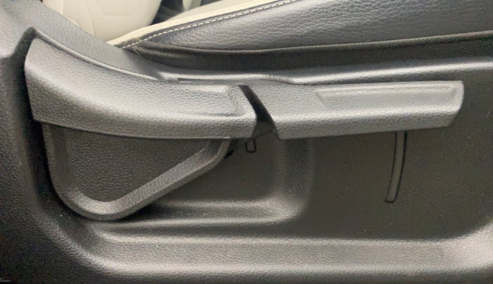 2023 KIA SONET HTX 1.0 DCT, Petrol, Automatic, 21,639 km, Driver Side Adjustment Panel