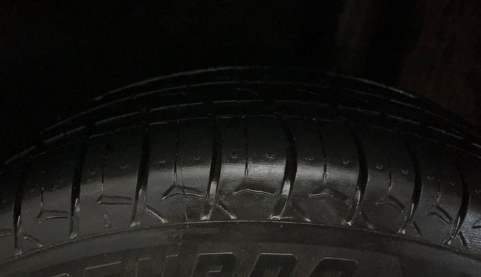 2016 Maruti Baleno DELTA PETROL 1.2, Petrol, Manual, 28,157 km, Left Rear Tyre Tread