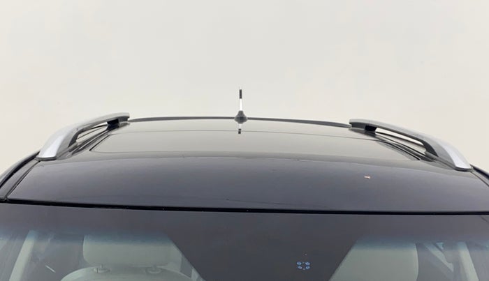 2019 Mahindra XUV300 W8 (O) 1.5 DIESEL, Diesel, Manual, 42,533 km, Moonroof/ Sunroof