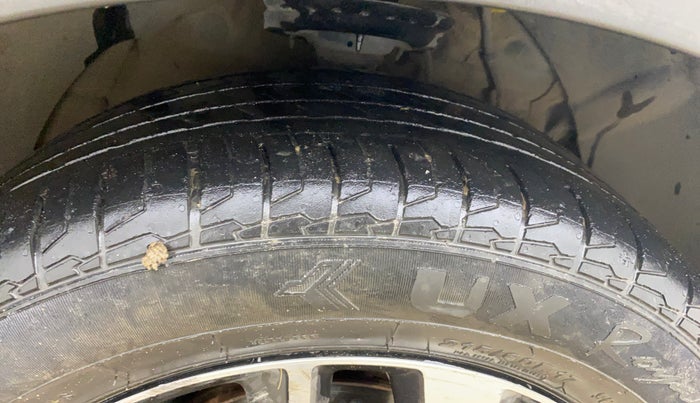 2019 Mahindra XUV300 W8 (O) 1.5 DIESEL, Diesel, Manual, 42,533 km, Right Front Tyre Tread