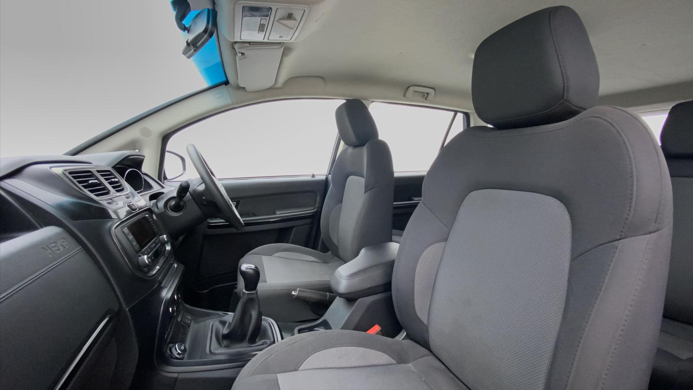 2018 Tata Hexa Varicor 320 XE, Diesel, Manual, 36,122 km, Right Side Front Door Cabin