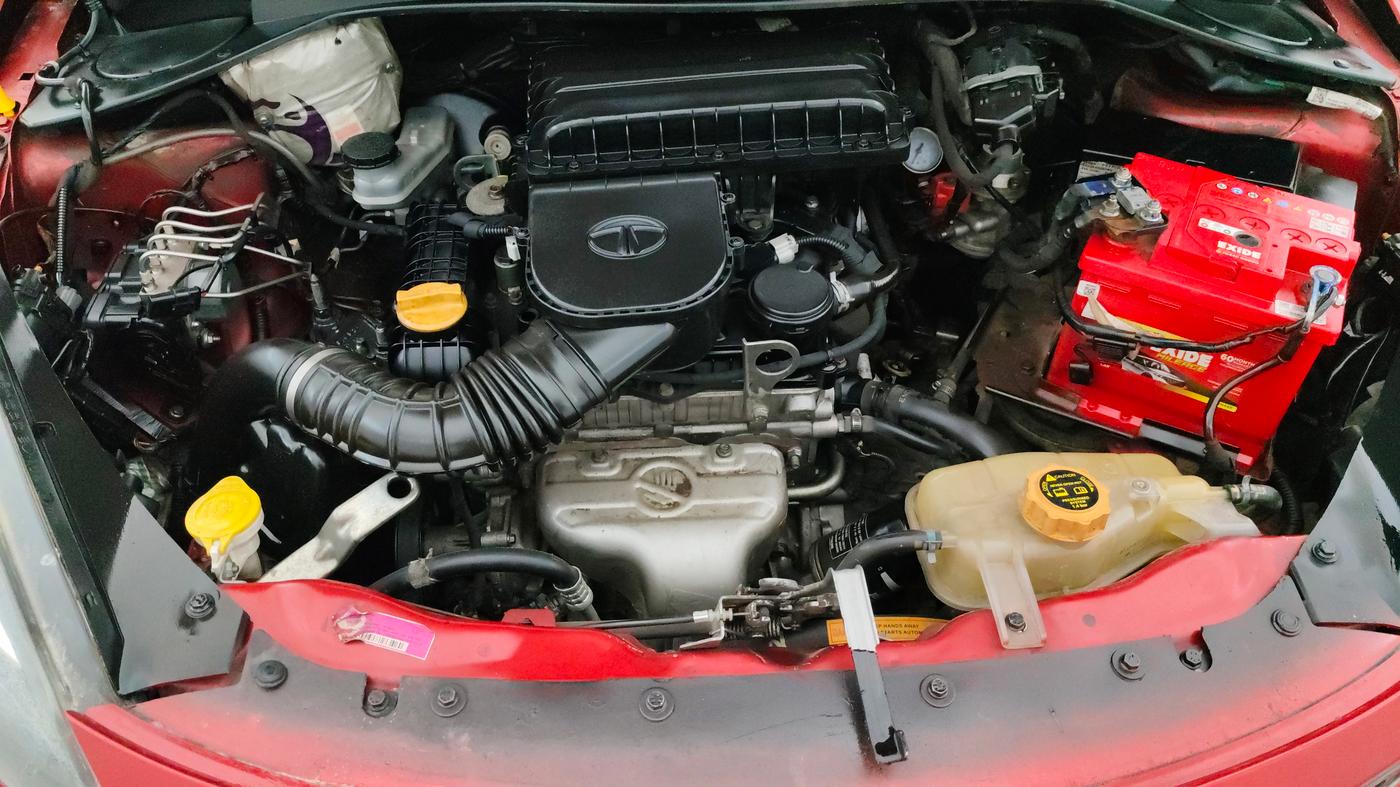 2019 Tata Tiago XZ PLUS PETROL, CNG, Manual, 79,805 km, Engine View