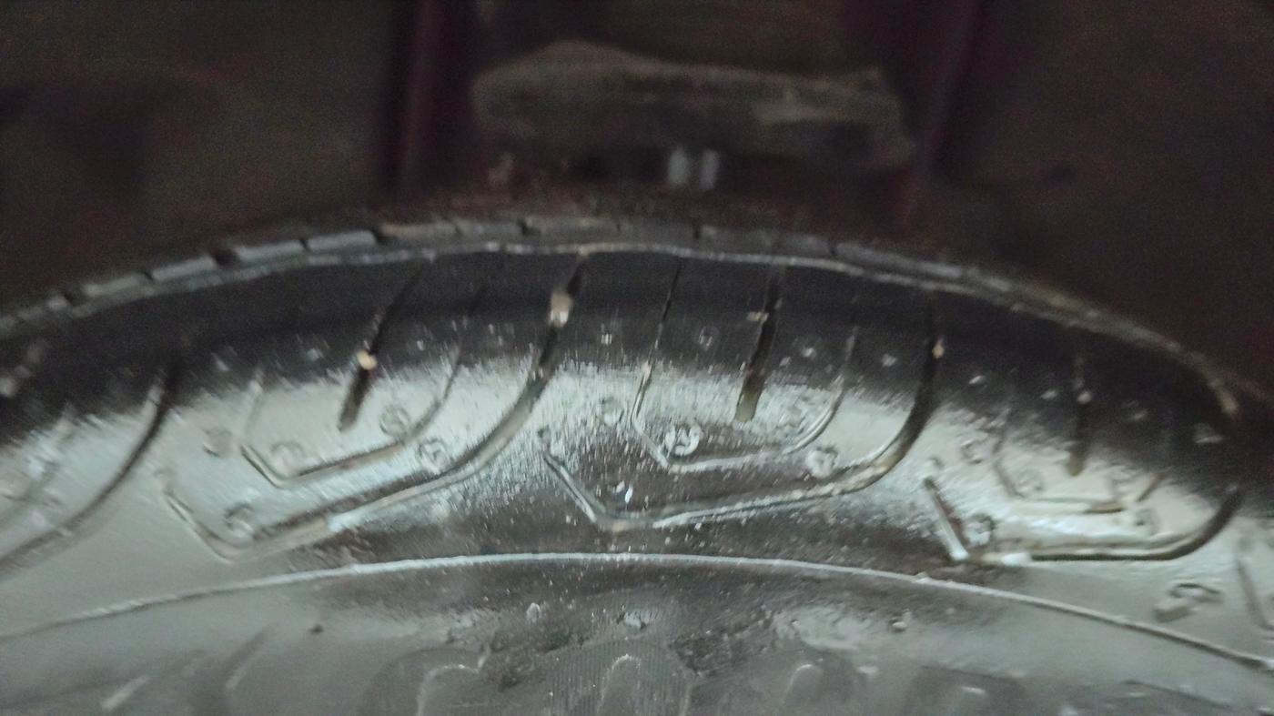 2019 Tata Tiago XZ PLUS PETROL, CNG, Manual, 79,805 km, Left Front Tyre Tread