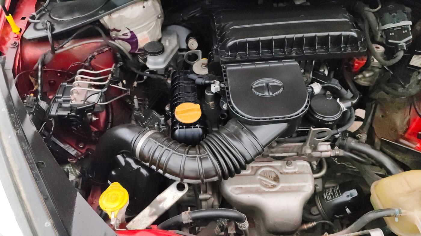 2019 Tata Tiago XZ PLUS PETROL, CNG, Manual, 79,805 km, Engine View - Right
