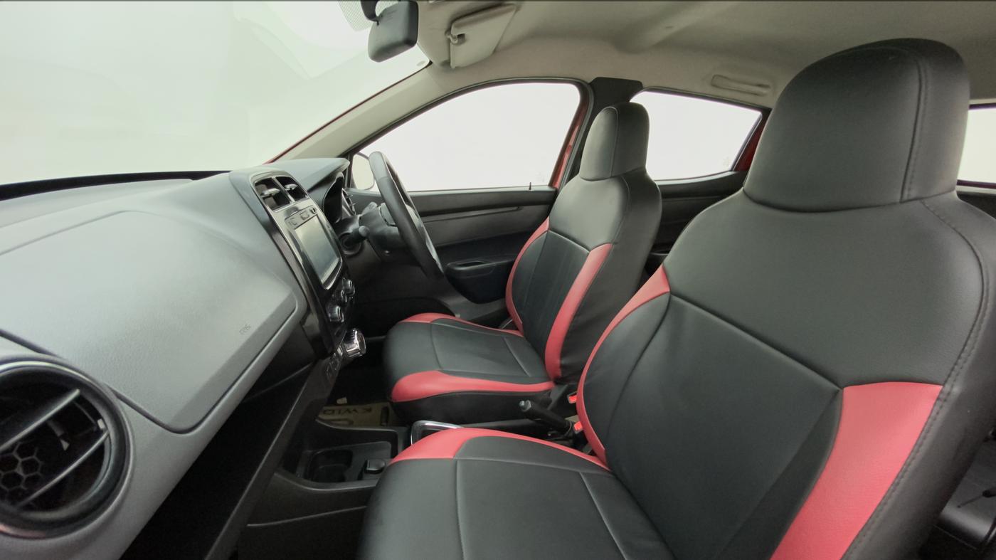 2018 Renault Kwid 1.0 RXT Opt AT, Petrol, Automatic, 24,611 km, Right Side Front Door Cabin