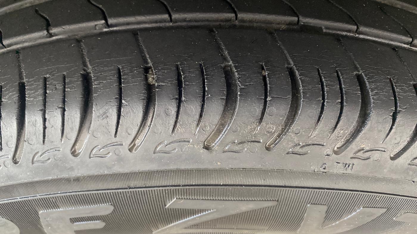 2022 Maruti S PRESSO VXI PLUS (O) AMT, Petrol, Automatic, 40,801 km, Left Front Tyre Tread