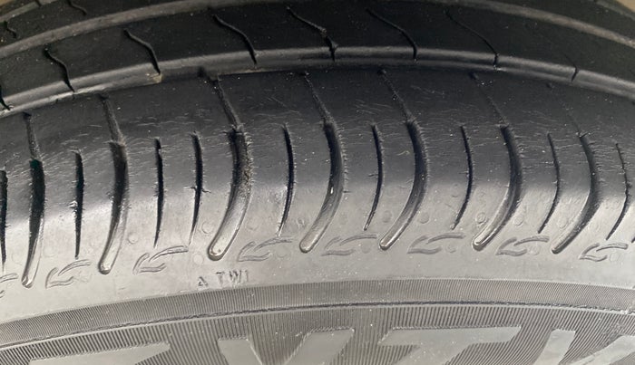 2022 Maruti S PRESSO VXI PLUS (O) AMT, Petrol, Automatic, 40,801 km, Right Front Tyre Tread