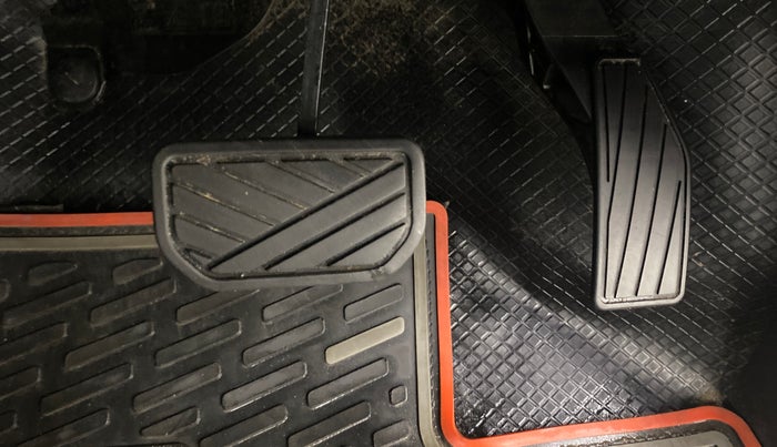 2022 Maruti S PRESSO VXI PLUS (O) AMT, Petrol, Automatic, 40,801 km, Pedals