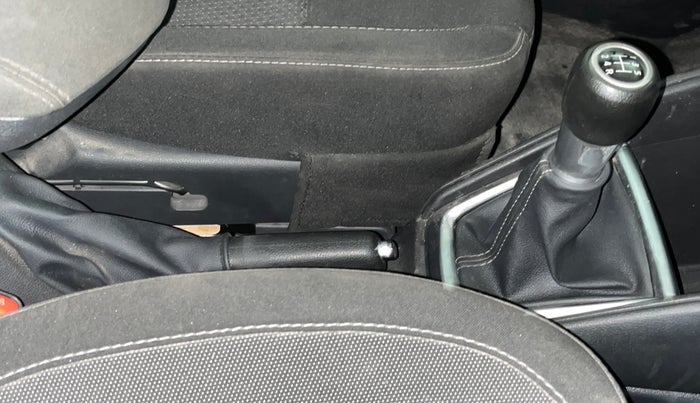 2021 Nissan Kicks XV 1.5, Petrol, Manual, 22,540 km, Gear Lever