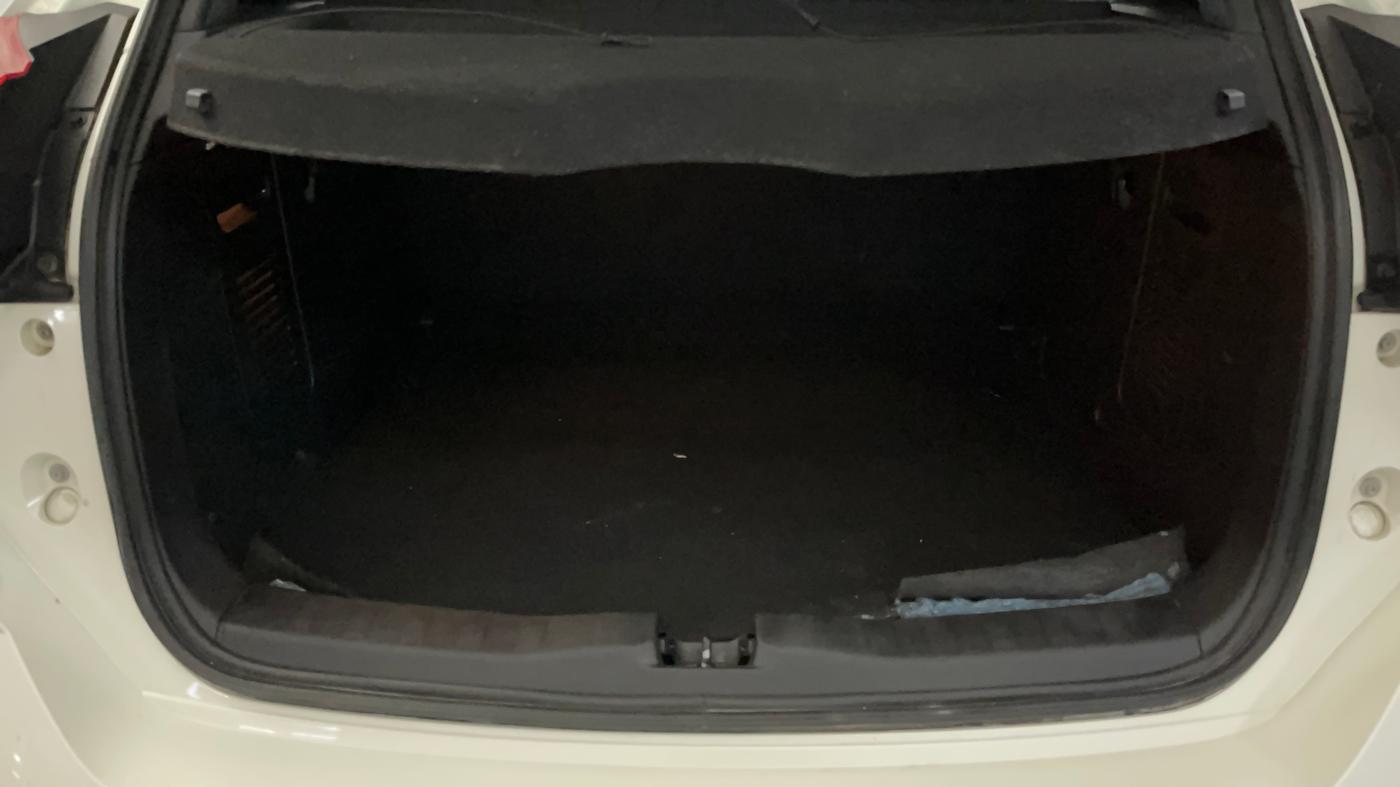 2021 Nissan Kicks XV 1.5, Petrol, Manual, 22,591 km, Boot Inside