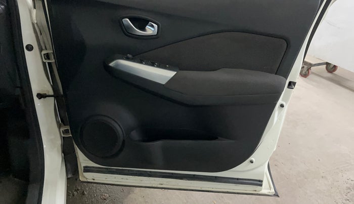 2021 Nissan Kicks XV 1.5, Petrol, Manual, 22,540 km, Driver Side Door Panels Control