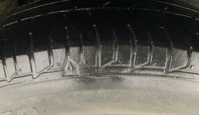 2012 Hyundai i10 SPORTZ 1.2 AT, Petrol, Automatic, 87,337 km, Left Rear Tyre Tread