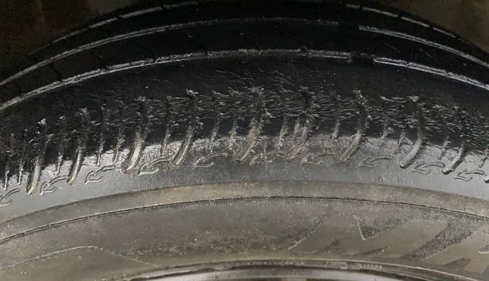 2014 Honda Amaze 1.2L I-VTEC S, Petrol, Manual, 88,651 km, Right Front Tyre Tread