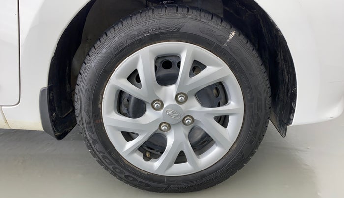 2020 Hyundai Grand i10 MAGNA 1.2 VTVT, Petrol, Manual, 6,634 km, Right Front Wheel