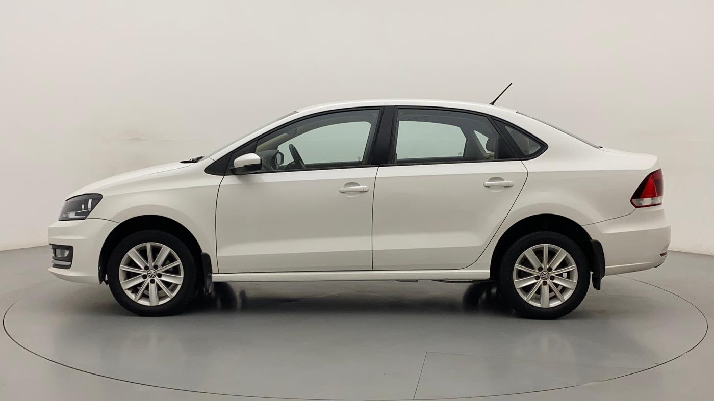 2016 Volkswagen Vento HIGHLINE 1.6 MPI, Petrol, Manual, 1,15,252 km, Left Side
