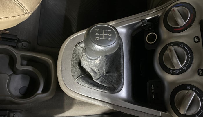 2014 Hyundai i10 SPORTZ 1.1, Petrol, Manual, 14,923 km, Gear Lever