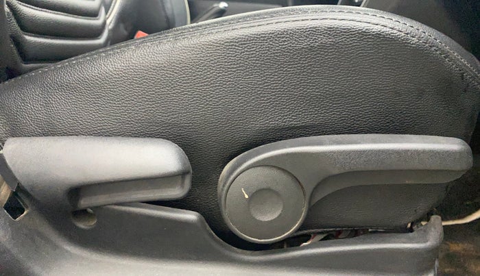 2019 Maruti Vitara Brezza ZDI, Diesel, Manual, 28,339 km, Driver Side Adjustment Panel