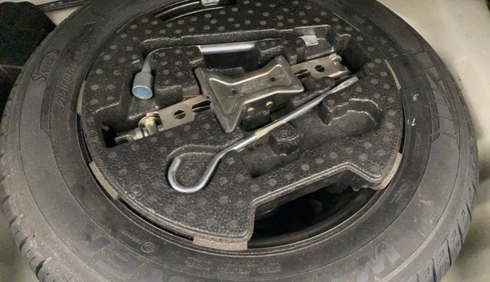 2019 Maruti Vitara Brezza ZDI, Diesel, Manual, 28,339 km, Spare Tyre