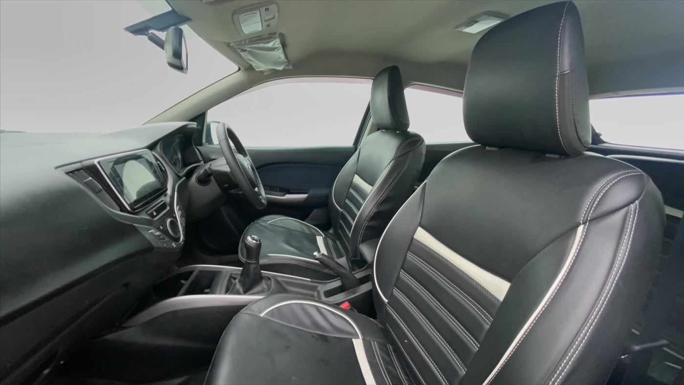 2021 Toyota Glanza V, Petrol, Manual, 24,378 km, Right Side Front Door Cabin