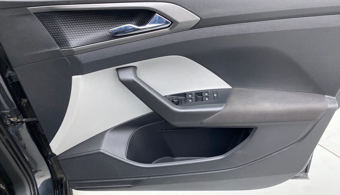 2022 Skoda KUSHAQ AMBITION 1.0 TSI AT, Petrol, Automatic, 3,569 km, Driver Side Door Panels Control