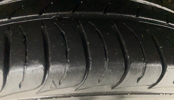 2022 KIA SELTOS HTK PLUS 1.5 DIESEL IMT, Diesel, Manual, 18,945 km, Left Front Tyre Tread