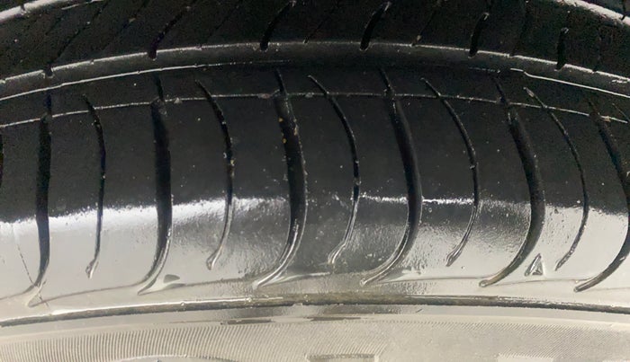 2022 KIA SELTOS HTK PLUS 1.5 DIESEL IMT, Diesel, Manual, 18,945 km, Left Rear Tyre Tread