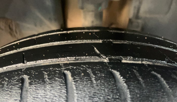 2022 Renault Kwid CLIMBER MT 1.0, Petrol, Manual, 48,172 km, Right Front Tyre Tread