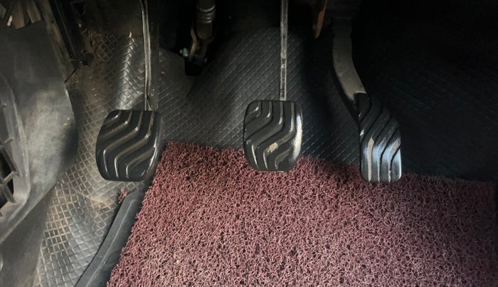 2022 Renault Kwid CLIMBER MT 1.0, Petrol, Manual, 48,172 km, Pedals