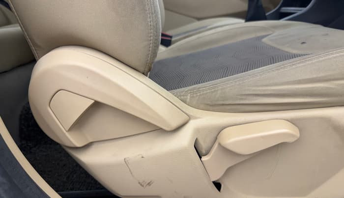 2018 Ford Figo Aspire TITANIUM 1.2 PETROL, Petrol, Manual, 72,187 km, Driver Side Adjustment Panel