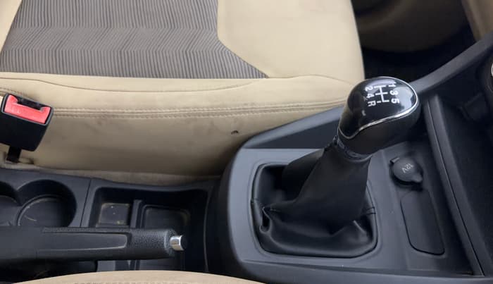 2018 Ford Figo Aspire TITANIUM 1.2 PETROL, Petrol, Manual, 72,187 km, Gear Lever