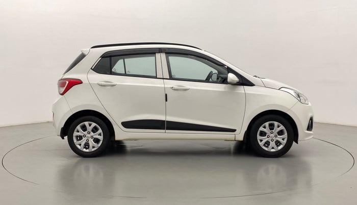 2015 Hyundai Grand i10 SPORTZ 1.2 KAPPA VTVT, Petrol, Manual, 64,053 km, Right Side View