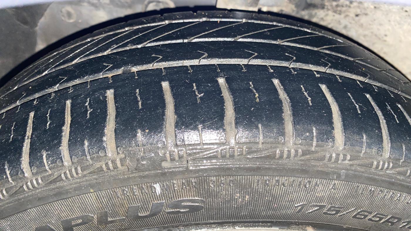 2017 Ford New Figo TITANIUM1.5 DIESEL, Diesel, Manual, 69,729 km, Left Front Tyre Tread