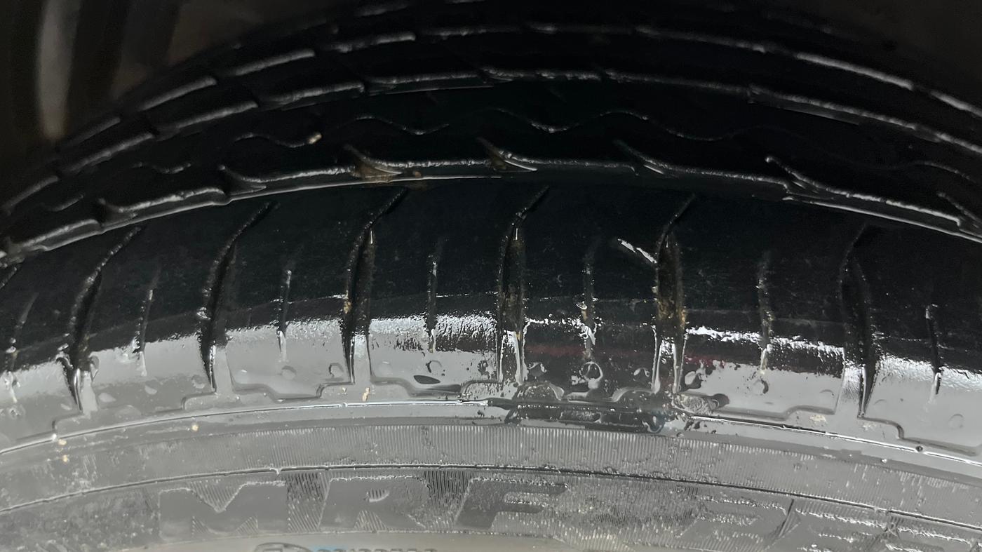 2019 Maruti Ciaz ALPHA 1.5 SHVS PETROL, Petrol, Manual, 87,857 km, Left Front Tyre Tread
