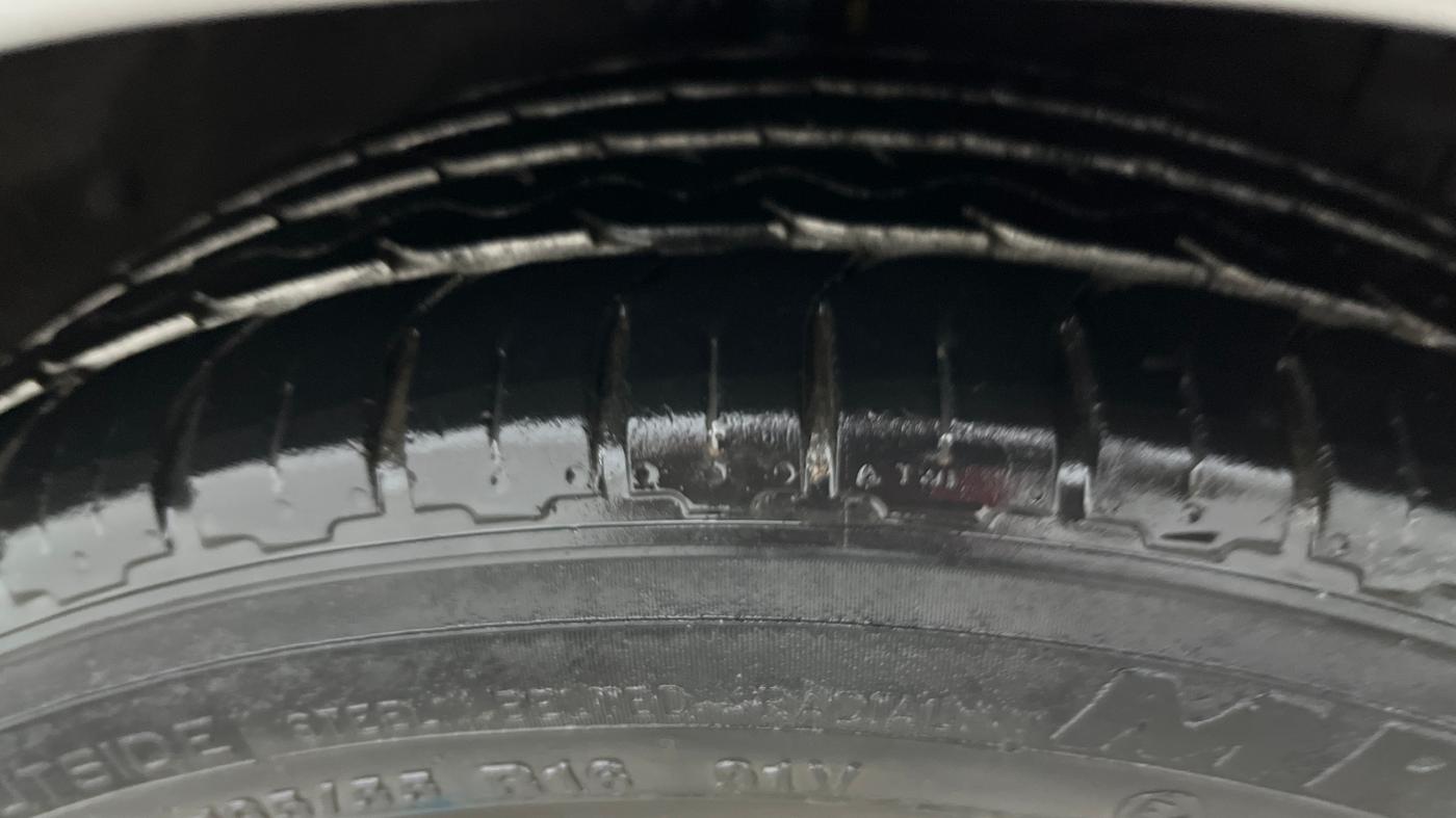 2019 Maruti Ciaz ALPHA 1.5 SHVS PETROL, Petrol, Manual, 87,857 km, Right Front Tyre Tread