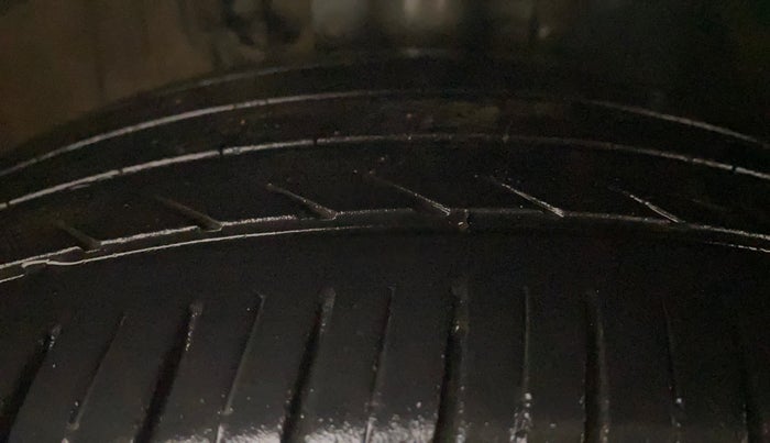 2021 Volkswagen Polo 1.0 GT TSI AT, Petrol, Automatic, 89,221 km, Right Front Tyre Tread