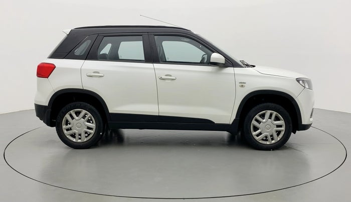 2017 Maruti Vitara Brezza VDI, Diesel, Manual, 26,350 km, Right Side View
