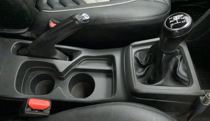 2017 Maruti Vitara Brezza VDI, Diesel, Manual, 26,350 km, Gear Lever