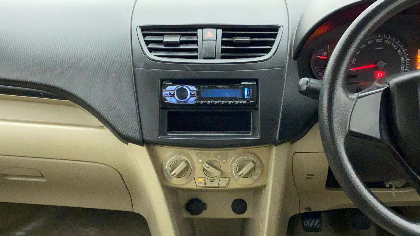 2012 Maruti Swift Dzire LXI, Petrol, Manual, 1,05,885 km, Air Conditioner