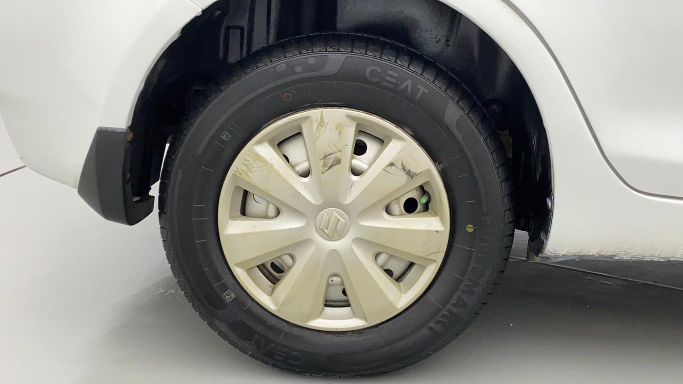 2012 Maruti Swift Dzire LXI, Petrol, Manual, 1,05,885 km, Right Rear Wheel