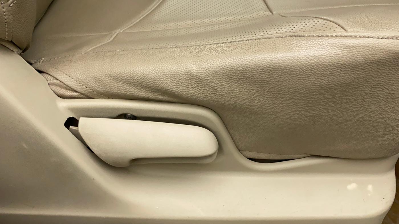 2012 Maruti Swift Dzire LXI, Petrol, Manual, 1,05,885 km, Driver Side Adjustment Panel