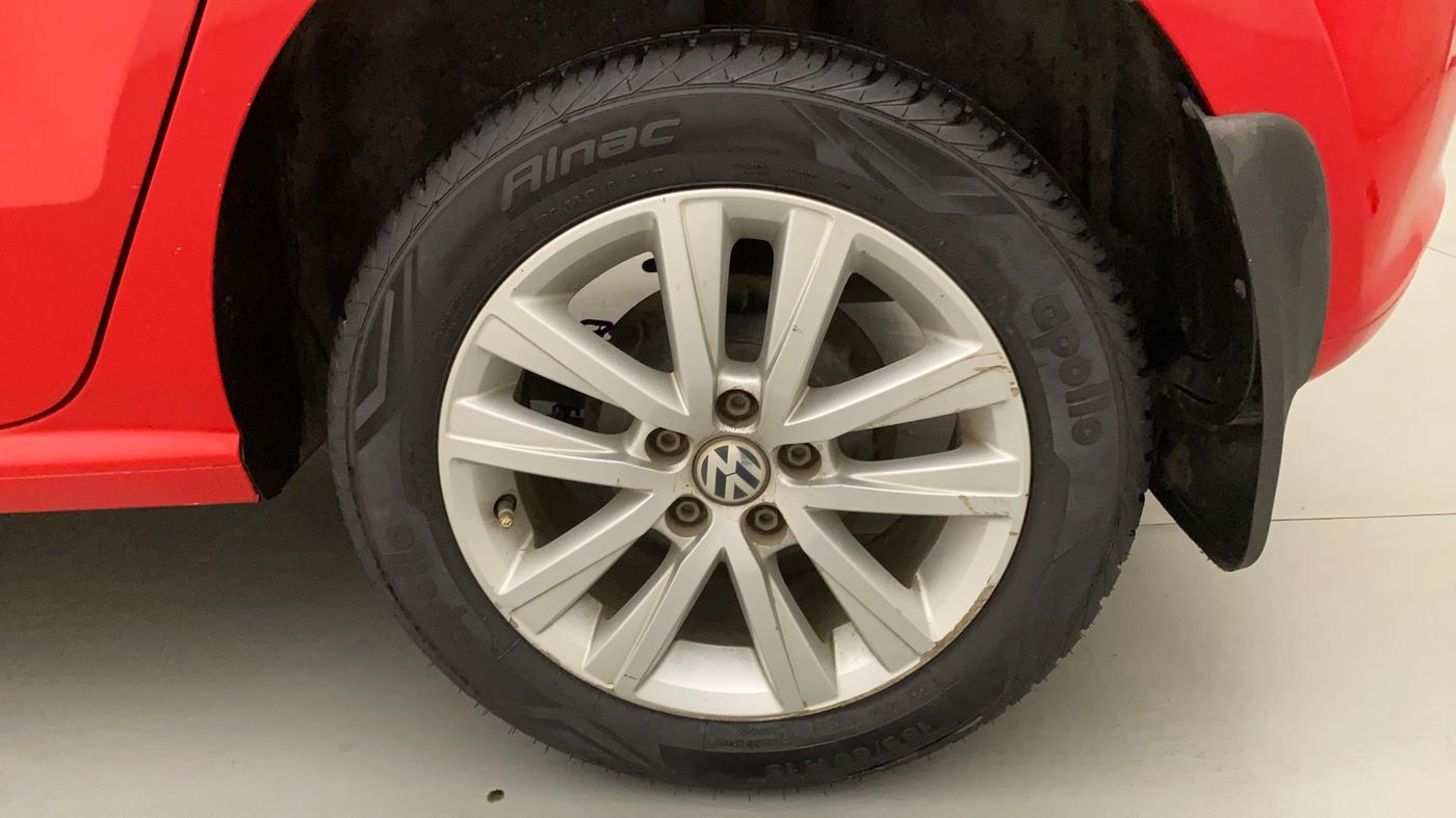 2013 Volkswagen Polo HIGHLINE1.2L, Petrol, Manual, 50,290 km, Left Rear Wheel