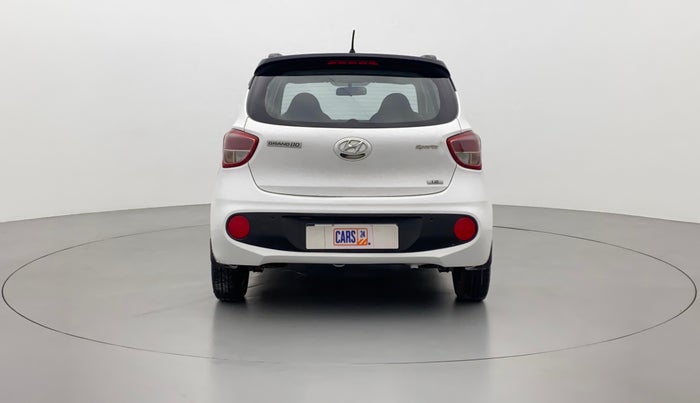 2019 Hyundai Grand i10 SPORTZ DUAL TONE 1.2 VTVT, Petrol, Manual, 43,550 km, Back/Rear