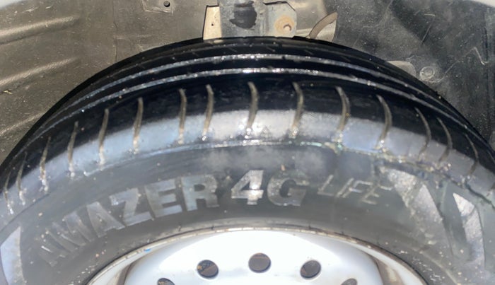 2021 Maruti New Wagon-R LXI CNG 1.0, CNG, Manual, 1,22,230 km, Right Front Tyre Tread