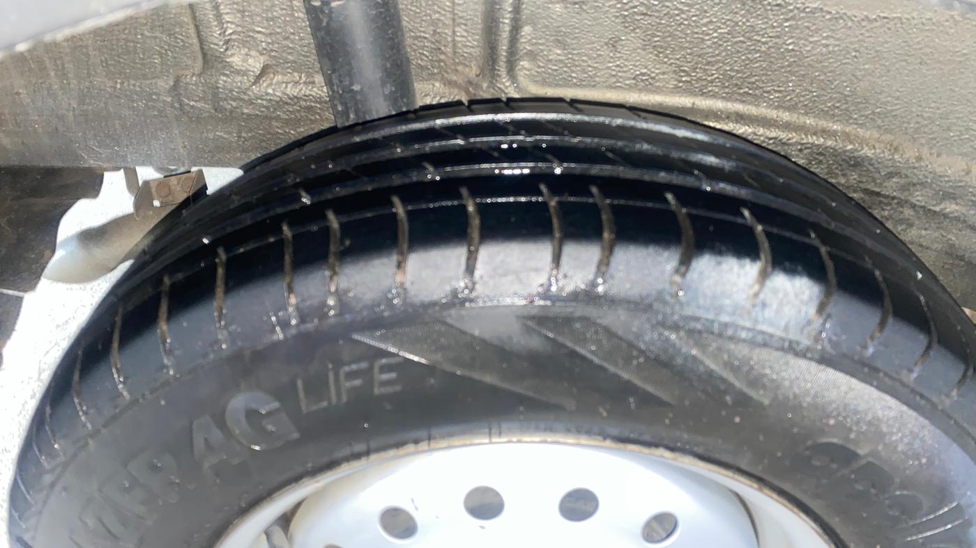 2021 Maruti New Wagon-R LXI CNG 1.0, CNG, Manual, 1,22,171 km, Right Rear Tyre Tread