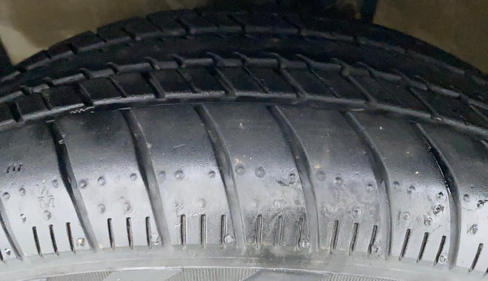 2018 Maruti Celerio ZXI OPT, Petrol, Manual, 6,474 km, Left Front Tyre Tread