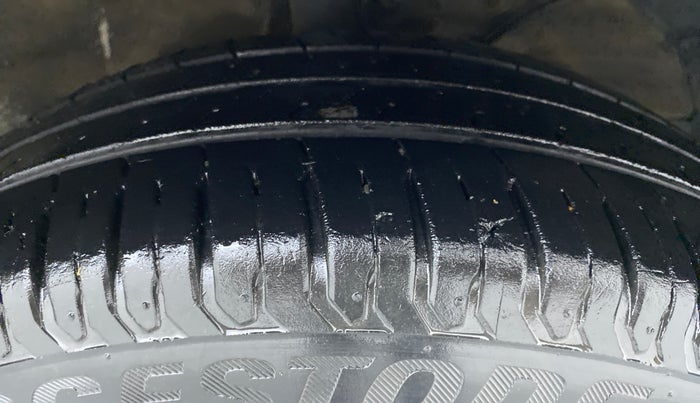 2020 Maruti Ertiga VXI SHVS, Petrol, Manual, 13,814 km, Right Front Tyre Tread